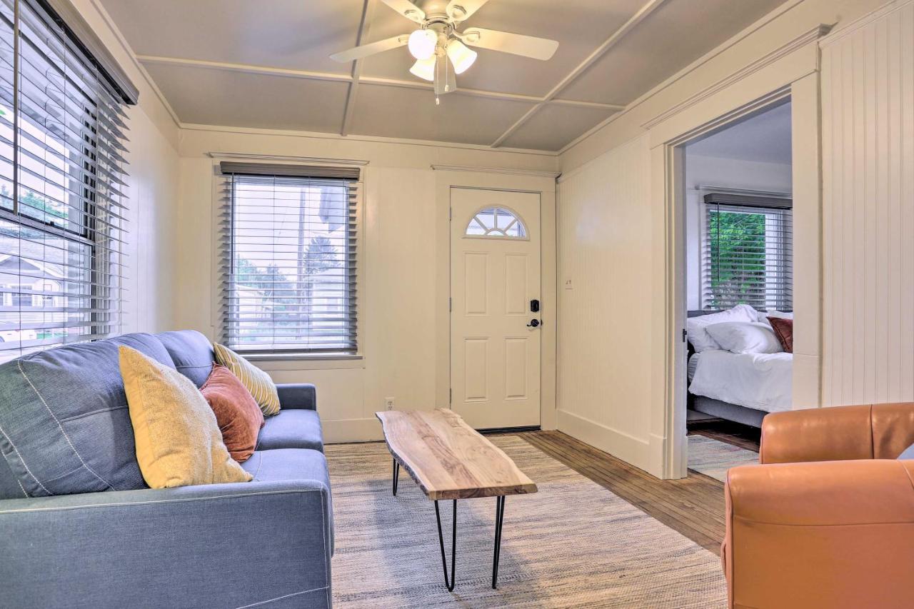 Pet-Friendly Baker City Escape With Private Yard! Exterior photo